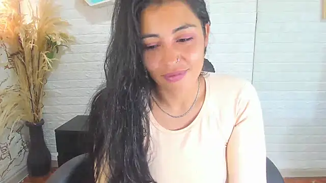 Snapshot of Aisha_09 chatting on 03.04.25 Aisha 09 online show from 03.04.25