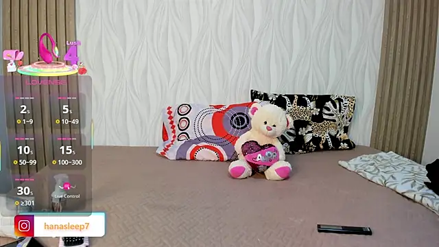 Snapshot of _ashleymiller chatting on 05.26.26 ashleymiller online show from 05.26.26
