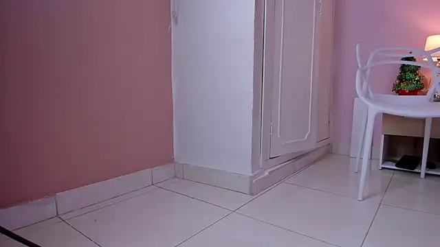 Snapshot of _bianca_18 chatting on 12.11.24 bianca 18 online show from 12.11.24