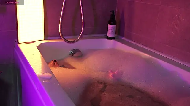 Yourlittledemon online show from 12.27.24