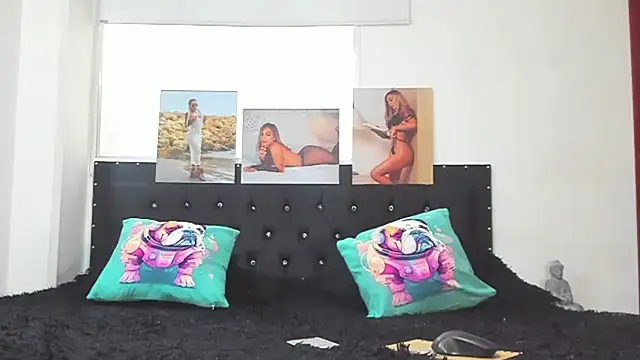 Snapshot of doll_celeste20 chatting on 02.13.25 doll celeste20 online show from 02.13.25