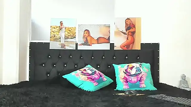 Snapshot of doll_celeste20 chatting on 02.15.25 doll celeste20 online show from 02.15.25