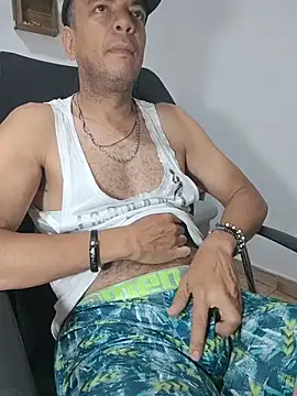 latinmartin73 online show from 04.25.26