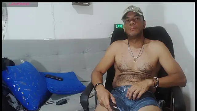 latinmartin73 online show from 05.19.26