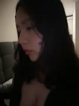 Snapshot of kittyfresita chatting on 10.21.25 kittyfresita online show from 10.21.25