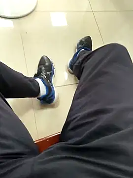 huzi518 online show from 09.18.25