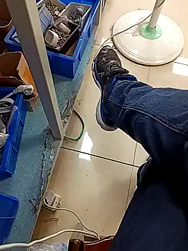 huzi518 online show from 10.27.25