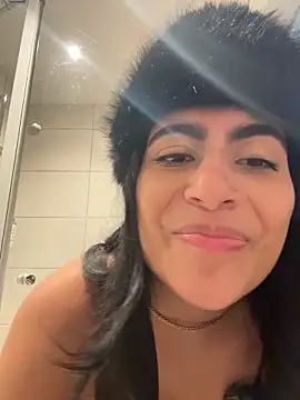 miakhalifaaa  online show from 12.05.25