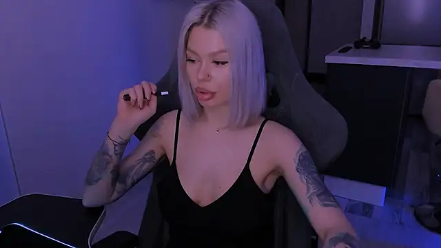 Snapshot of Sasha_Mason chatting on 01.31.25 Sasha Mason online show from 01.31.25