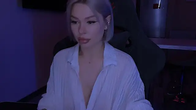 Snapshot of Sasha_Mason chatting on 11.01.25 Sasha Mason online show from 11.01.25