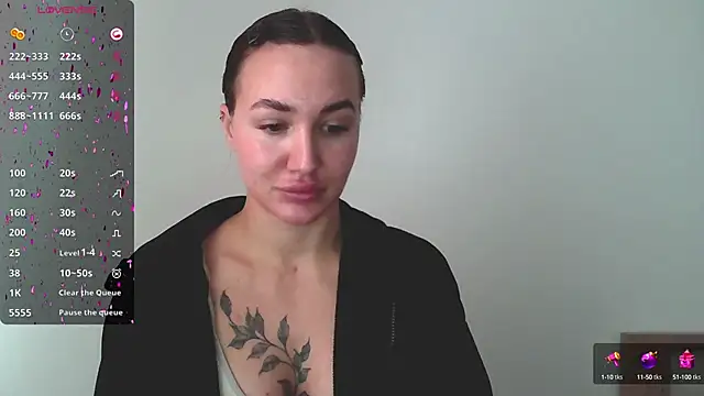 Snapshot of Stasia_Queen chatting on 12.10.24 Stasia Queen online show from 12.10.24