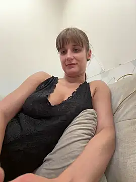 jennifer11772 online show from 04.04.26