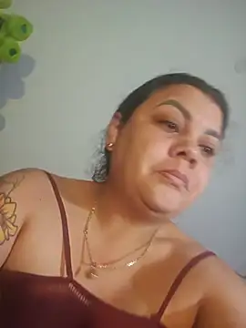 Snapshot of zandra_milf_ chatting on 07.02.26 zandra milf online show from 07.02.26