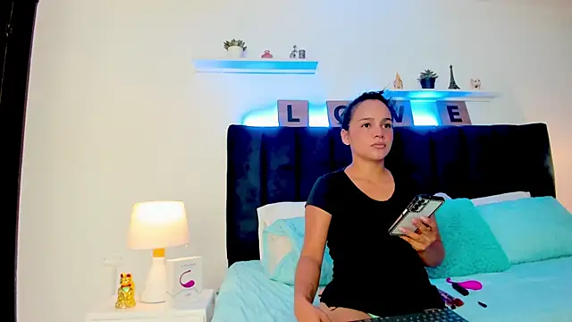 Mia brunette26 online show from 01.07.25