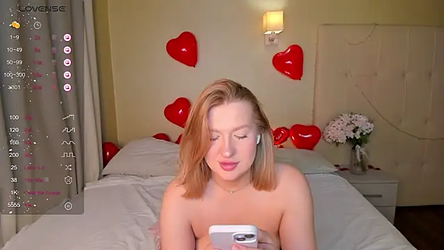 Emma  Leee online show from 02.16.25