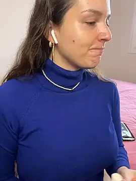 Snapshot of tatianaAlvarez1 chatting on 12.27.24 tatianaAlvarez1 online show from 12.27.24