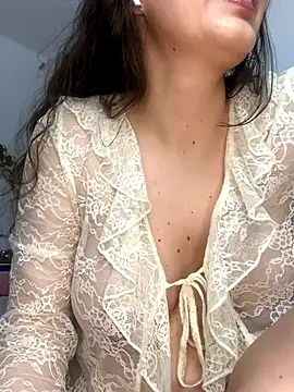 Snapshot of tatianaAlvarez1 chatting on 09.14.25 tatianaAlvarez1 online show from 09.14.25