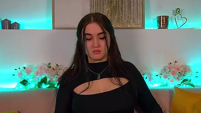 ChristinaMilton online show from 02.19.25