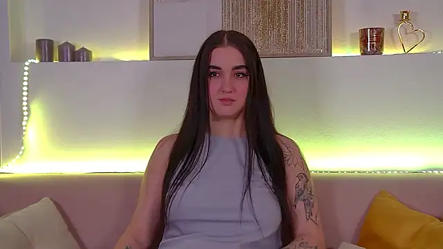 ChristinaMilton online show from 02.27.25