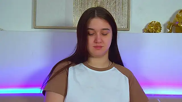 ChristinaMilton online show from 03.06.26