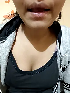 Sanaya 7 online show from 12.05.24