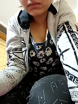 Sanaya 7 online show from 12.26.24