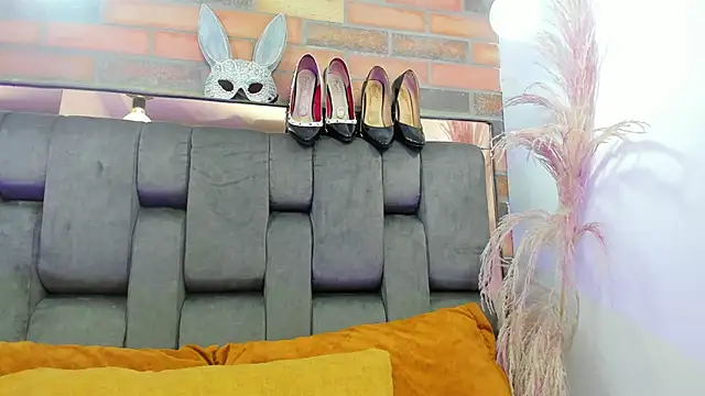 JESSYCORTES online show from 10.06.25