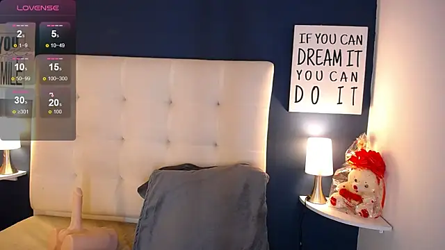 Emmawattsom online show from 02.06.25