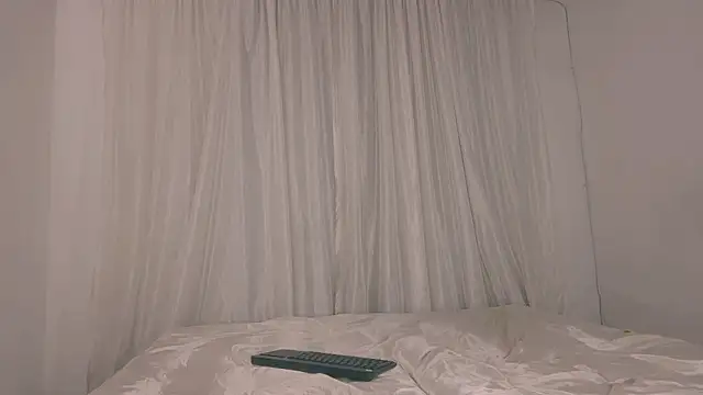 Snapshot of Miiafoxxx chatting on 03.05.26 Miiafoxxx online show from 03.05.26