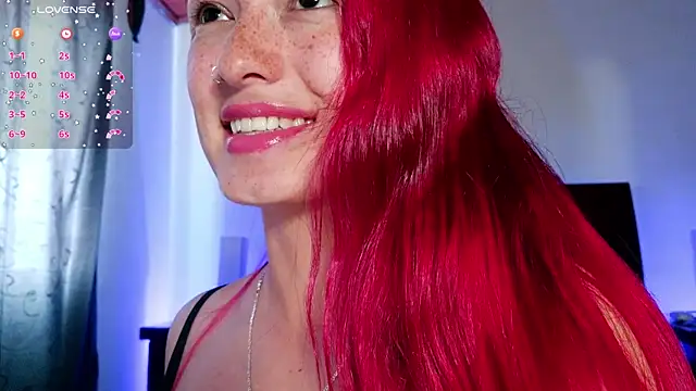 Snapshot of luccycollins_ chatting on 07.15.26 luccycollins online show from 07.15.26