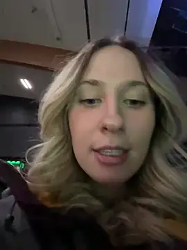 M1ssyk1ssy online show from 12.22.24