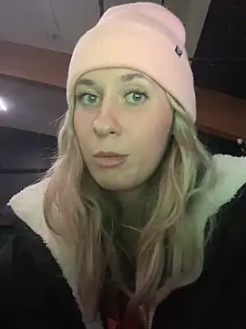 M1ssyk1ssy online show from 12.30.24