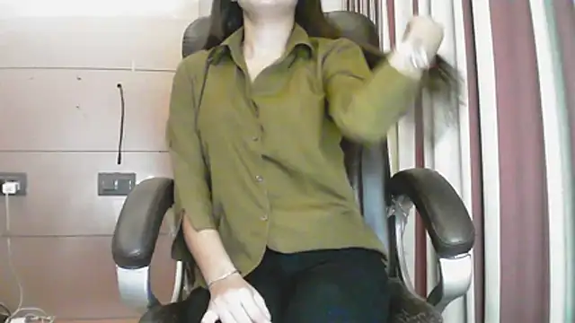 collage hoty online show from 11.28.25