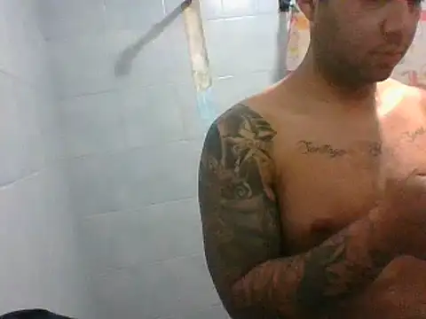 Snapshot of Morenocosta12 chatting on 09.17.25 Morenocosta12 online show from 09.17.25