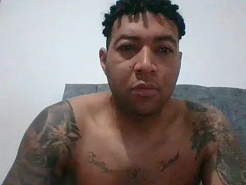 Snapshot of Morenocosta12 chatting on 09.18.25 Morenocosta12 online show from 09.18.25