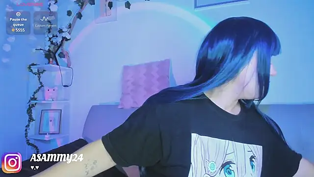 Lilith Asami online show from 02.05.25