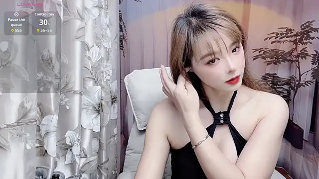 Snapshot of NINIbaby-99 chatting on 05.25.26 NINIbaby-99 online show from 05.25.26