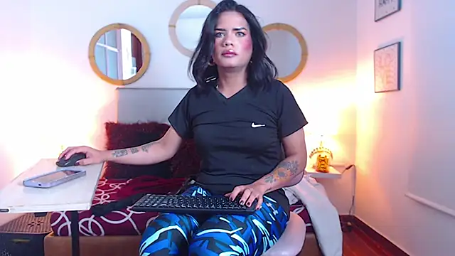 Snapshot of zoe_hecate_sexx chatting on 02.11.26 zoe hecate sexx online show from 02.11.26