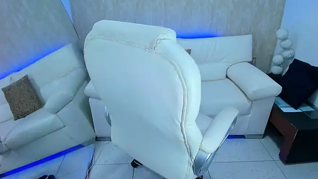 meggan 77 online show from 12.28.24