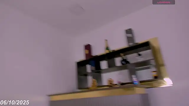 Keila Mendoza online show from 10.06.25