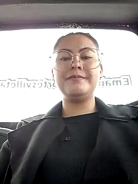 lara moon25 online show from 12.05.24