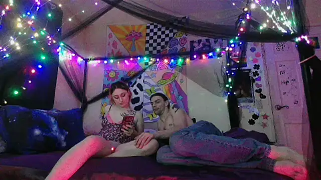 NovaLove2002 online show from 02.20.25