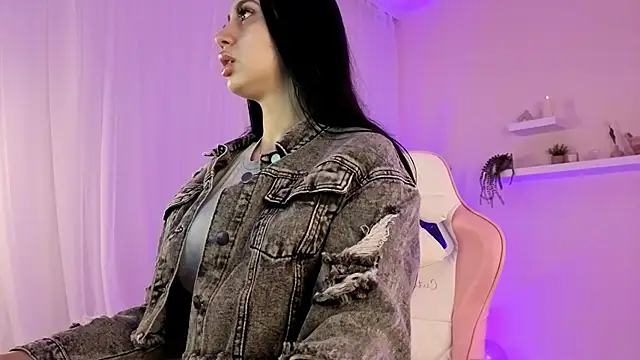 BetsyGonzale online show from 04.19.26