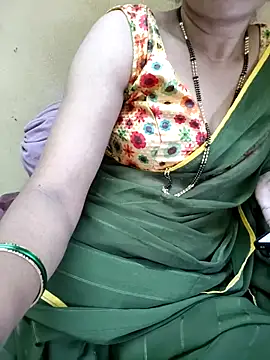 Snapshot of anuradha1432 chatting on 05.05.26 anuradha1432 online show from 05.05.26