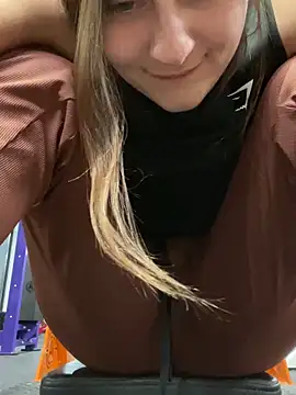 Snapshot of psilybaby chatting on 01.01.25 psilybaby online show from 01.01.25