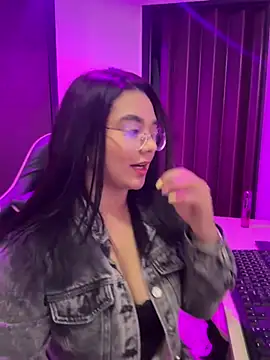 Snapshot of camianddanna chatting on 03.01.26 camianddanna online show from 03.01.26