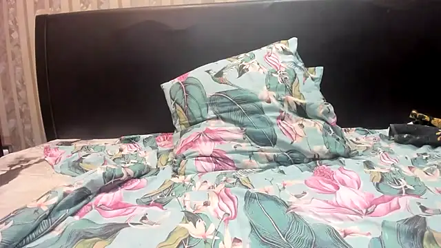 Snapshot of Cookiecutey chatting on 01.18.26 Cookiecutey online show from 01.18.26