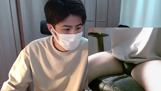 Snapshot of ryota_kkk chatting on 04.11.26 ryota kkk online show from 04.11.26