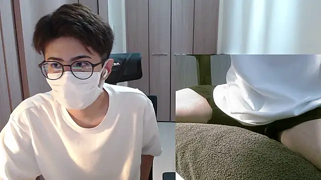 Snapshot of ryota_kkk chatting on 07.12.26 ryota kkk online show from 07.12.26