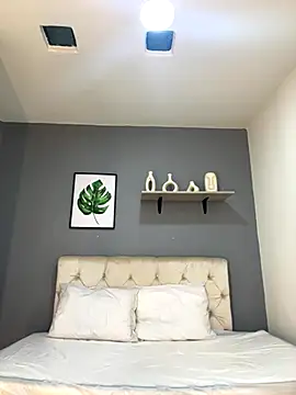 Soe Lara online show from 11.17.25